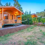 Blue Green Life Bungalow