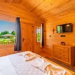 Blue Green Life Bungalow